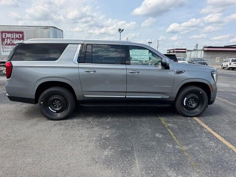 New 2026 Silver GMC Elevation image 2