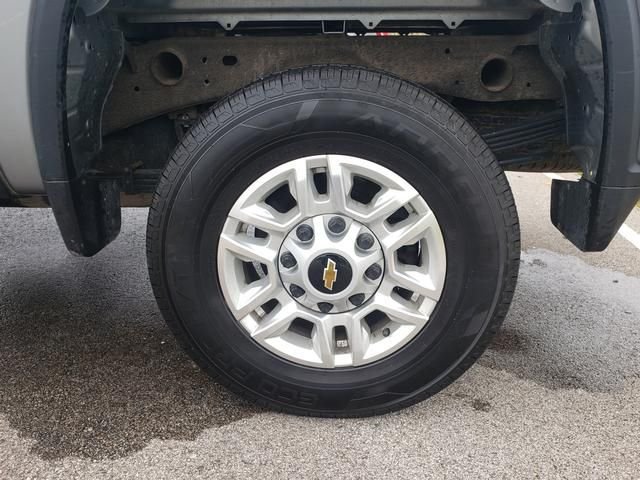 Used 2025 Gray Chevrolet LT image 27