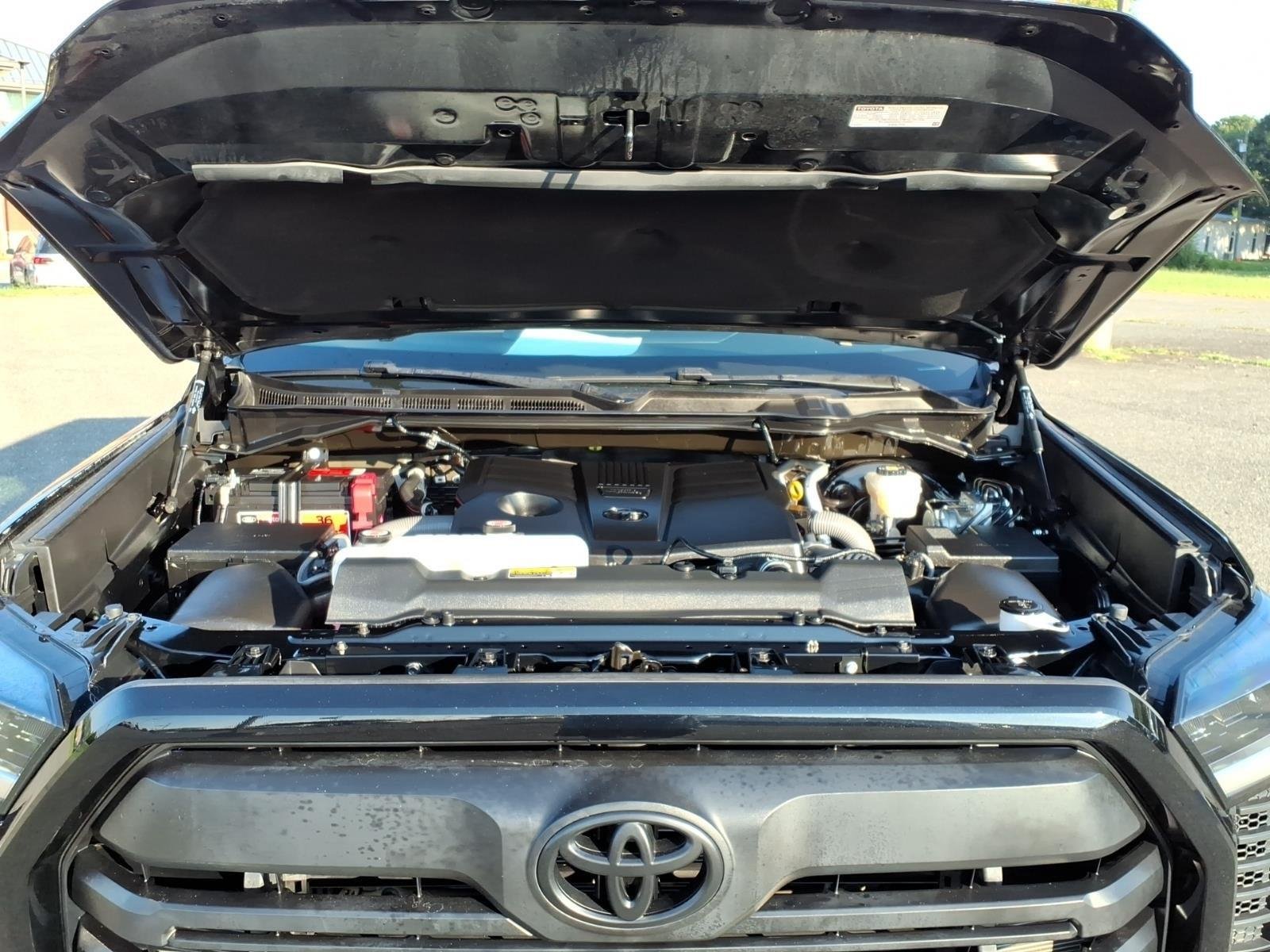 Used 2023 Midnight Black Metallic Toyota SR5 image 30