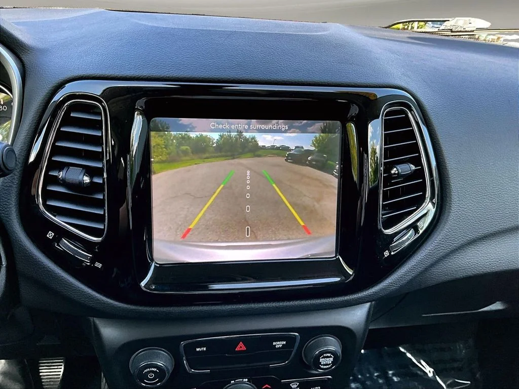 Certified Used 2019 Silver Jeep Limited image 17