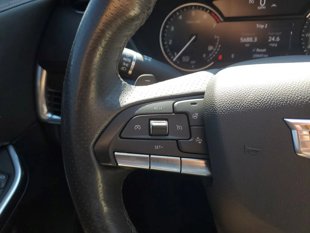 Used 2023 Crystal White Tricoat Cadillac Sport image 19
