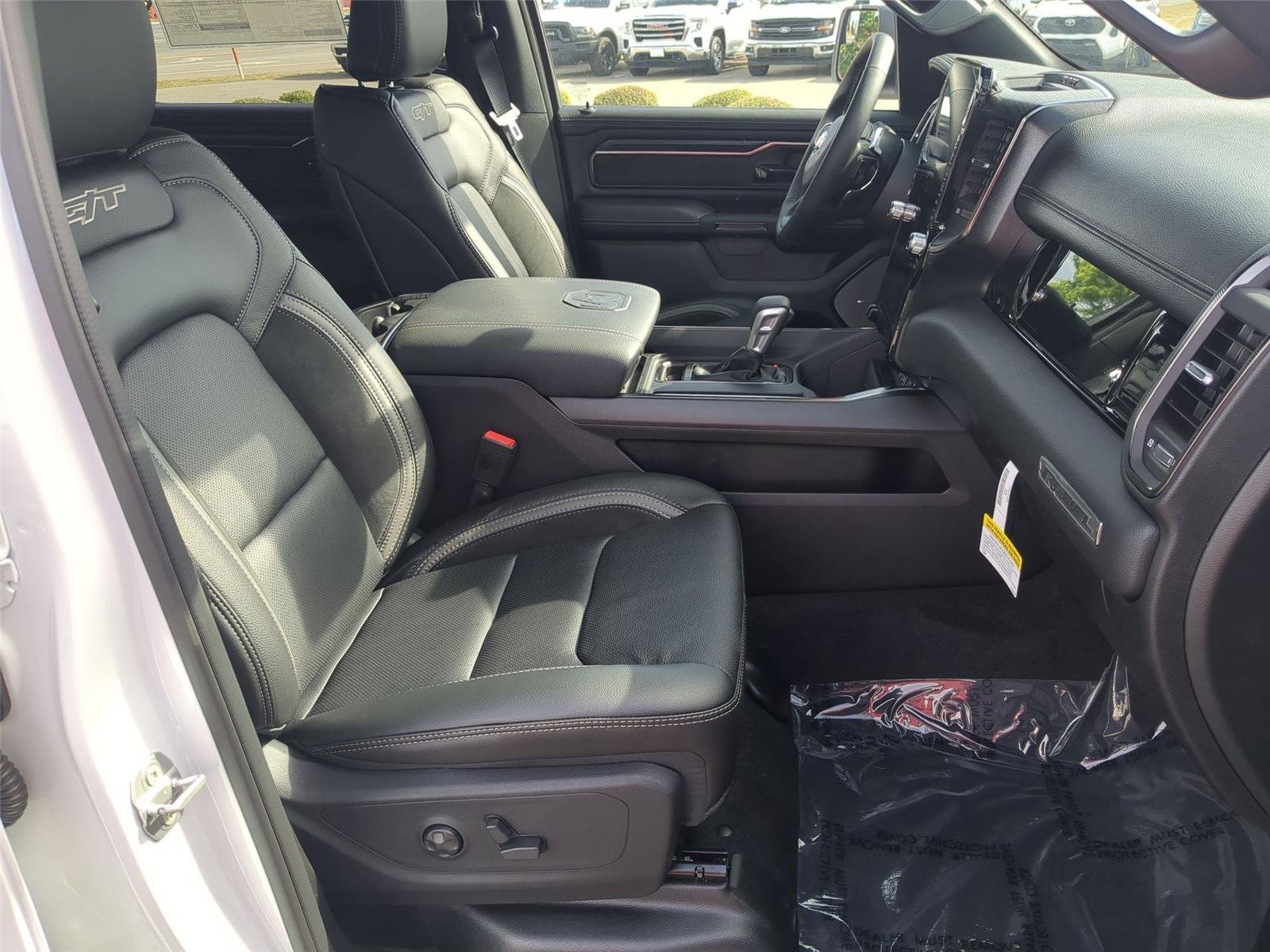 New 2026 Bright White Clear-Coat Exterior Paint RAM Rebel image 33