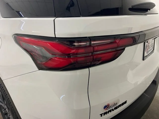 Used 2023 Summit White Chevrolet RS image 7