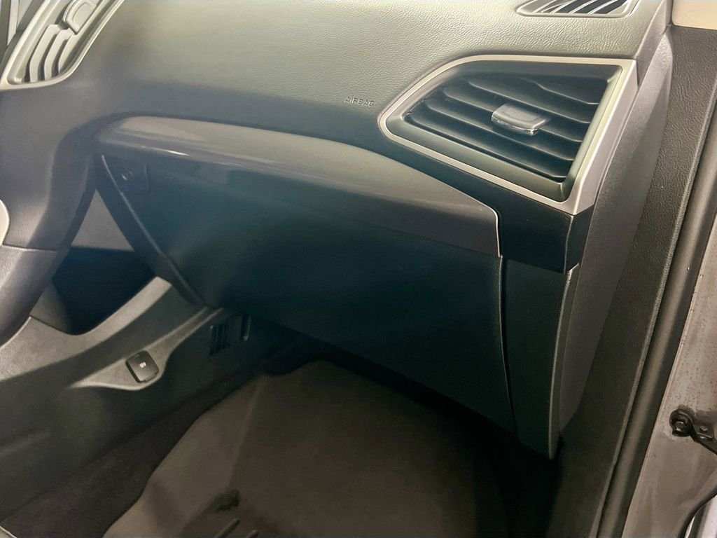 Used 2024 Gray Ford SE image 33