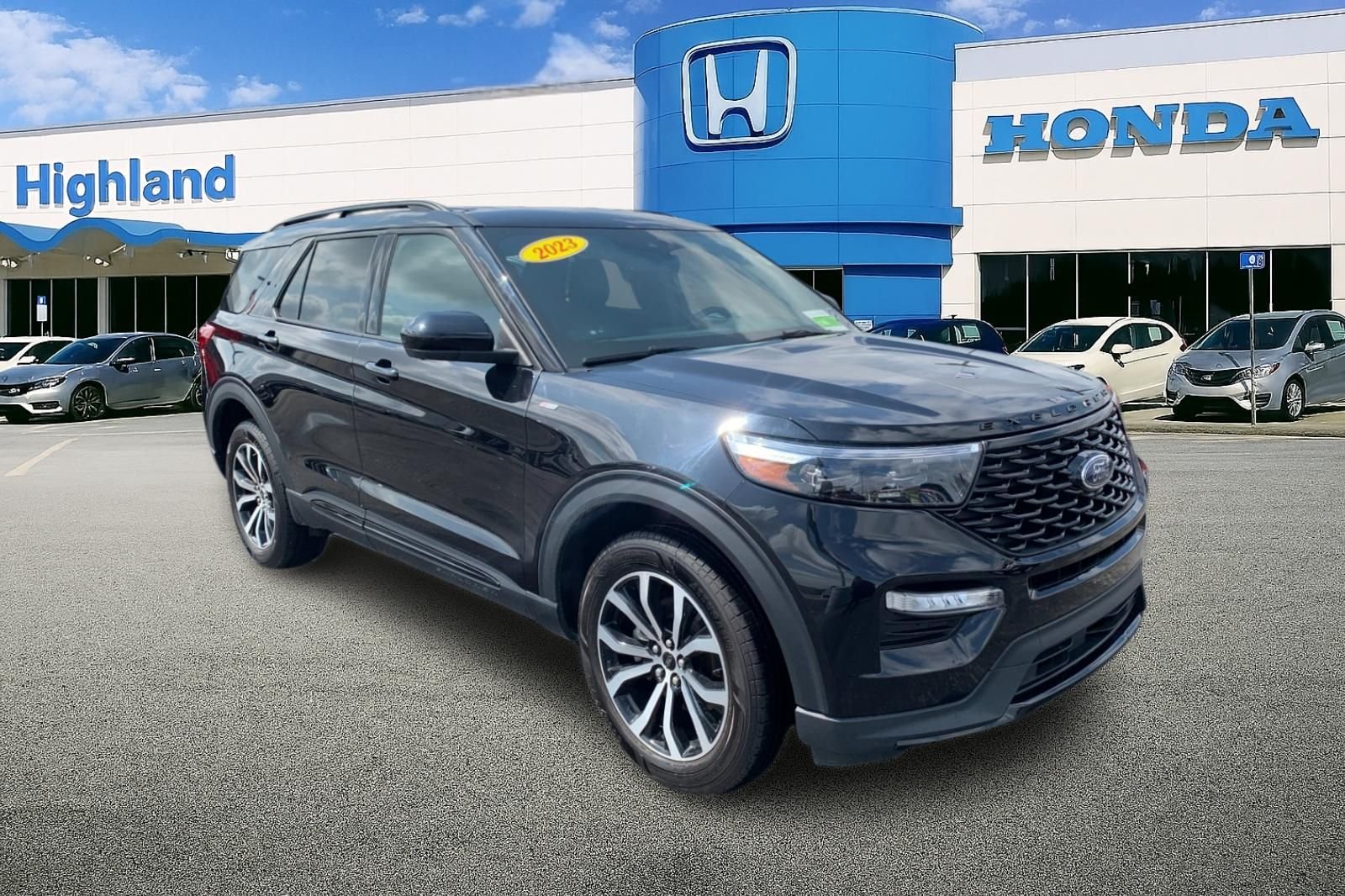 Used 2023 Black Ford ST-Line image 5