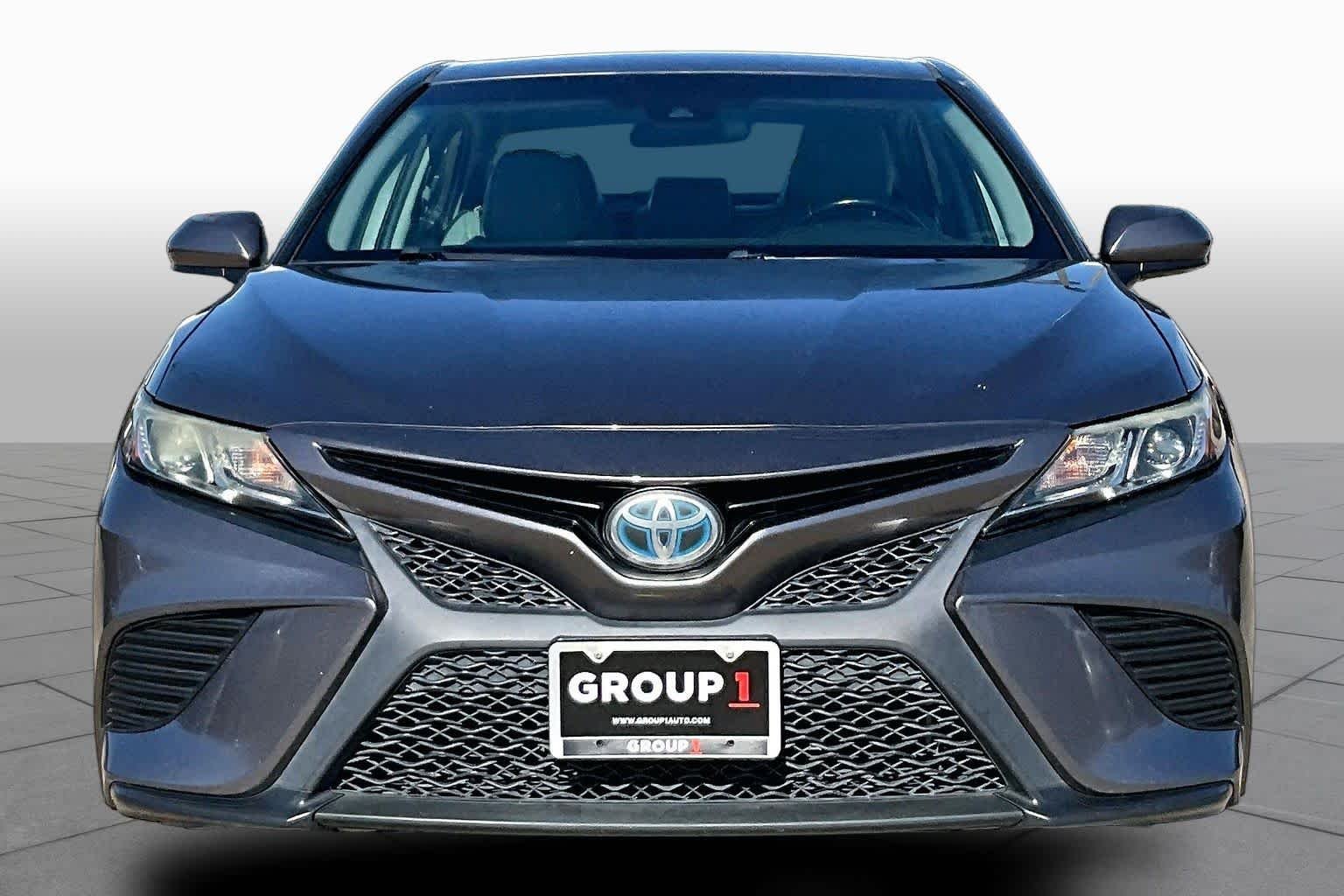 Used 2019 Predawn Gray Mica Toyota Hybrid SE image 4