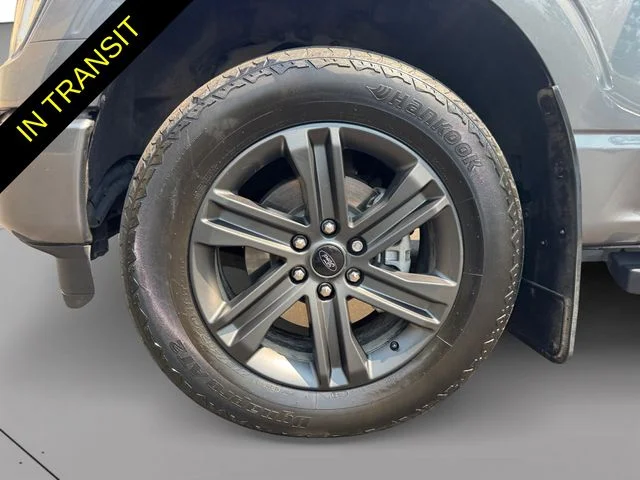 Used 2023  Ford XLT image 9