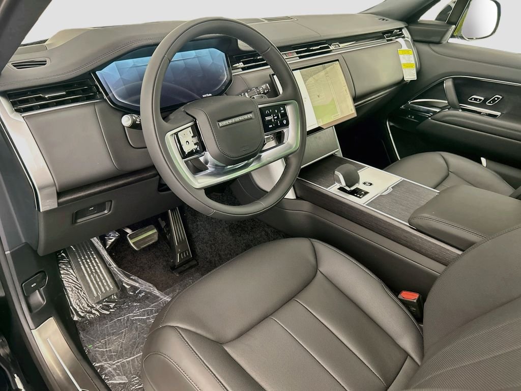 New 2026 Santorini Black Land Rover SE image 9