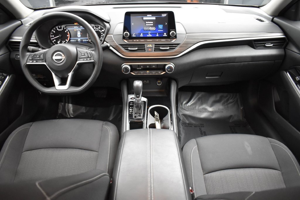 Used 2023 Red Nissan 2.5 SV image 15