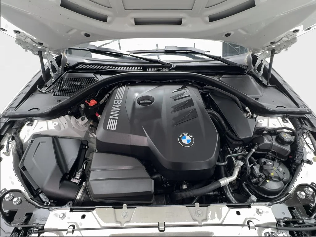 Used 2025 White BMW 330i image 18