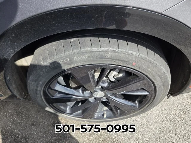 Used 2021 Gray Buick Essence image 6