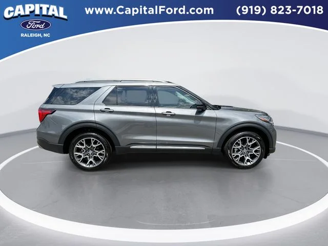 Used 2025 Gray Ford Platinum image 9