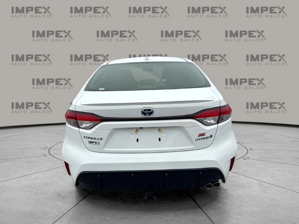 Used 2024 White Toyota SE image 4