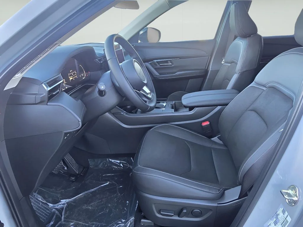 Used 2026 Aero Gray Metallic Mazda Preferred image 9