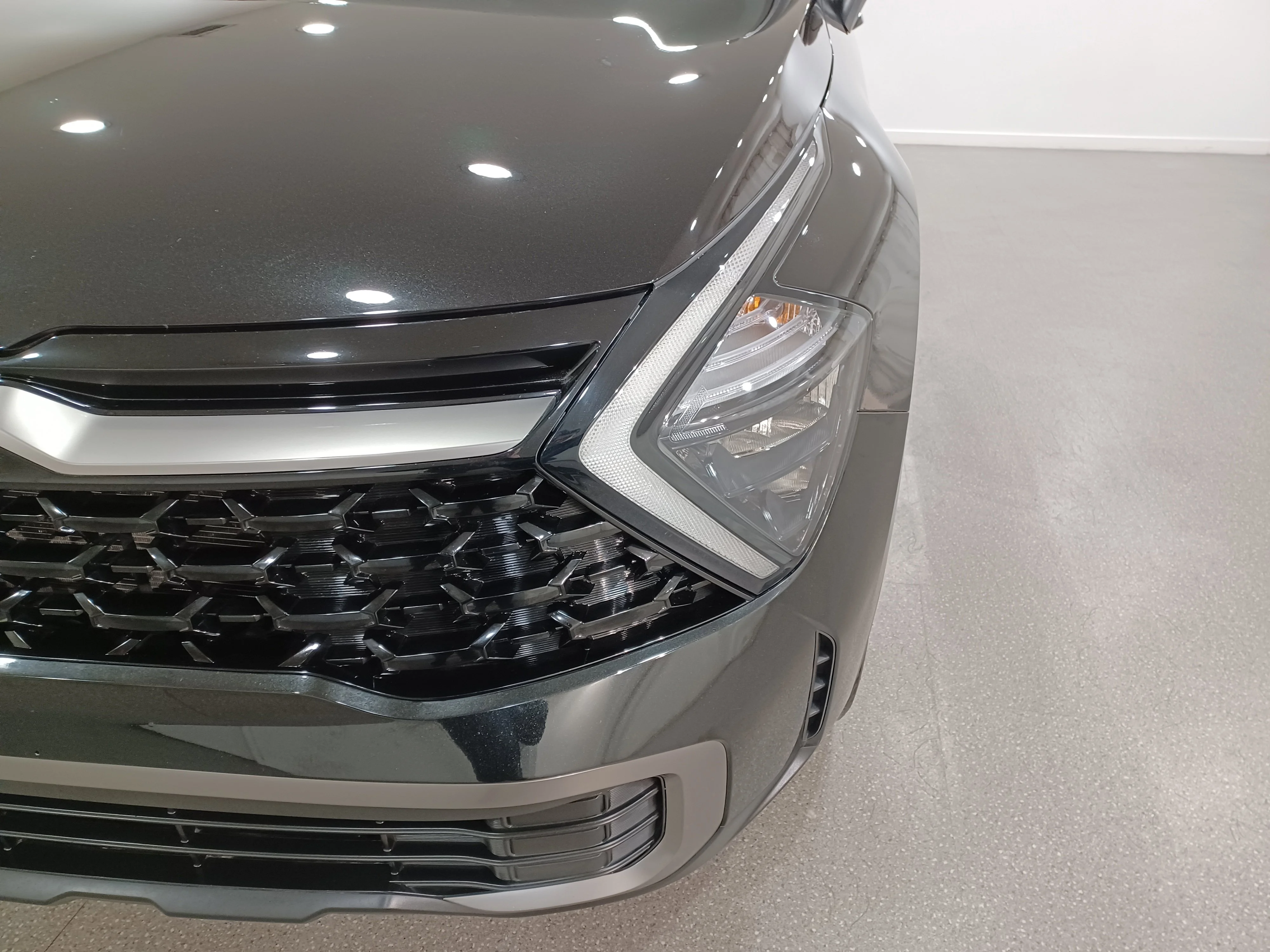 Certified Used 2023 Fusion Black Kia X-Line *Adaptive Cruise | Remote Start | Htd Lthr & Wheel | Blind Spot Detection | Lane Keep Assist image 5