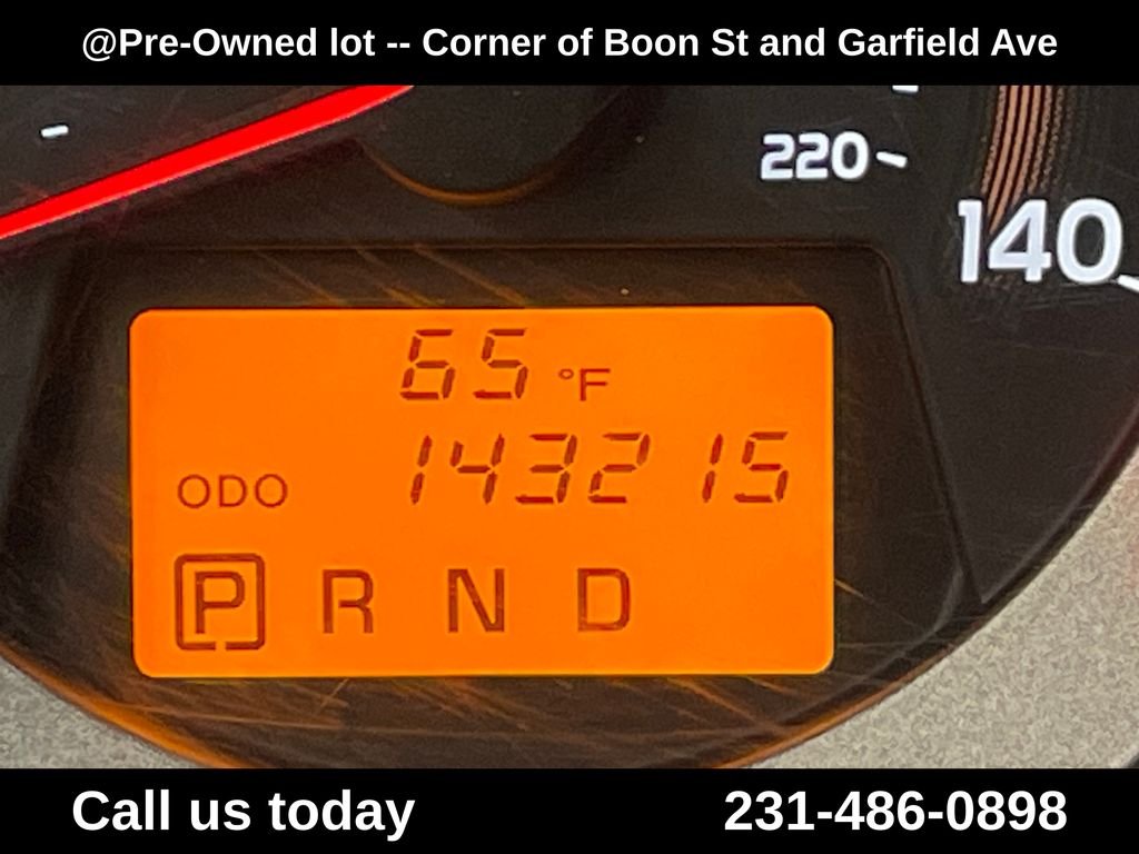Used 2011 Brown Toyota Base image 22