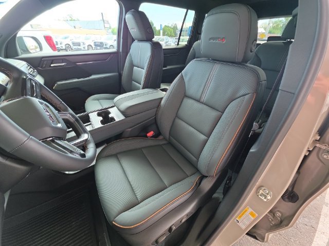 2026 GMC Acadia AT4 - Photo 19