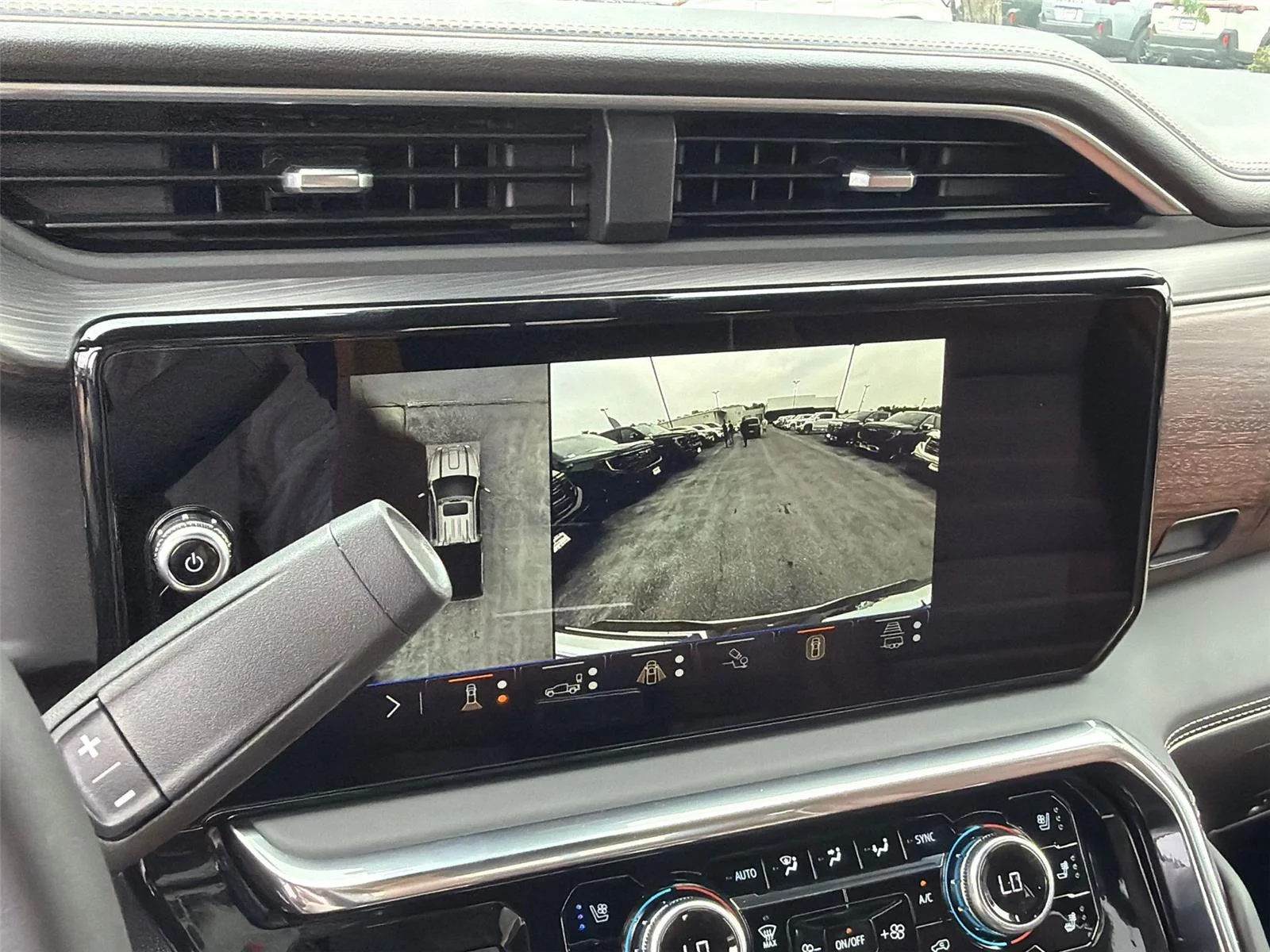 2026 GMC Sierra 2500HD Denali Ultimate - Photo 21