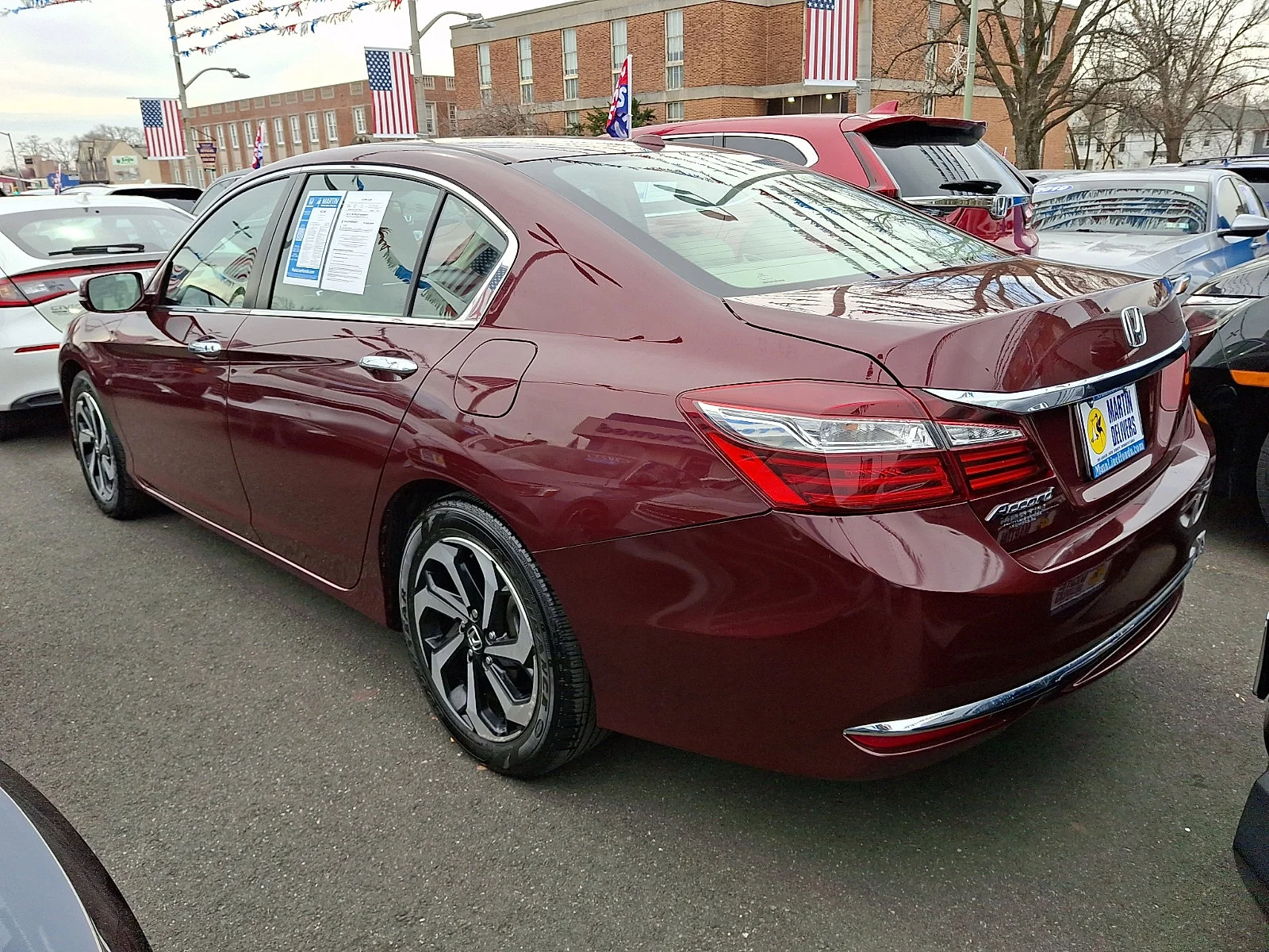 Used 2017 Basque Red Pearl II Honda EX-L image 4
