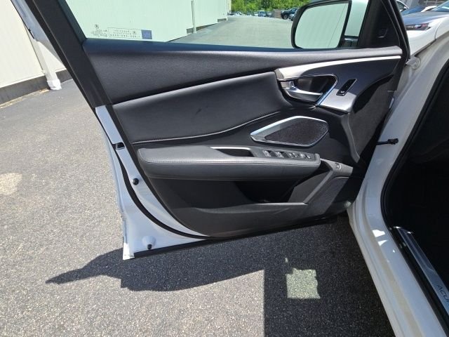 Used 2023  Acura  image 19
