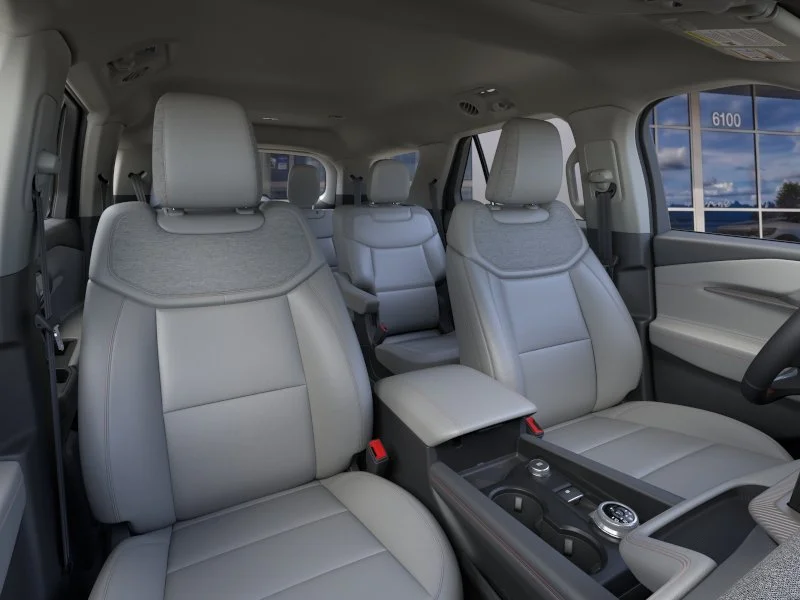 New 2026 Space White Metallic Ford Active image 47