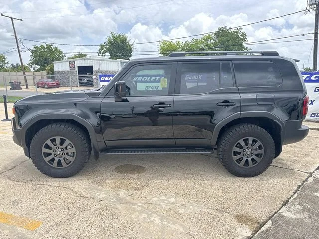 Used 2025 Black Toyota Base image 18