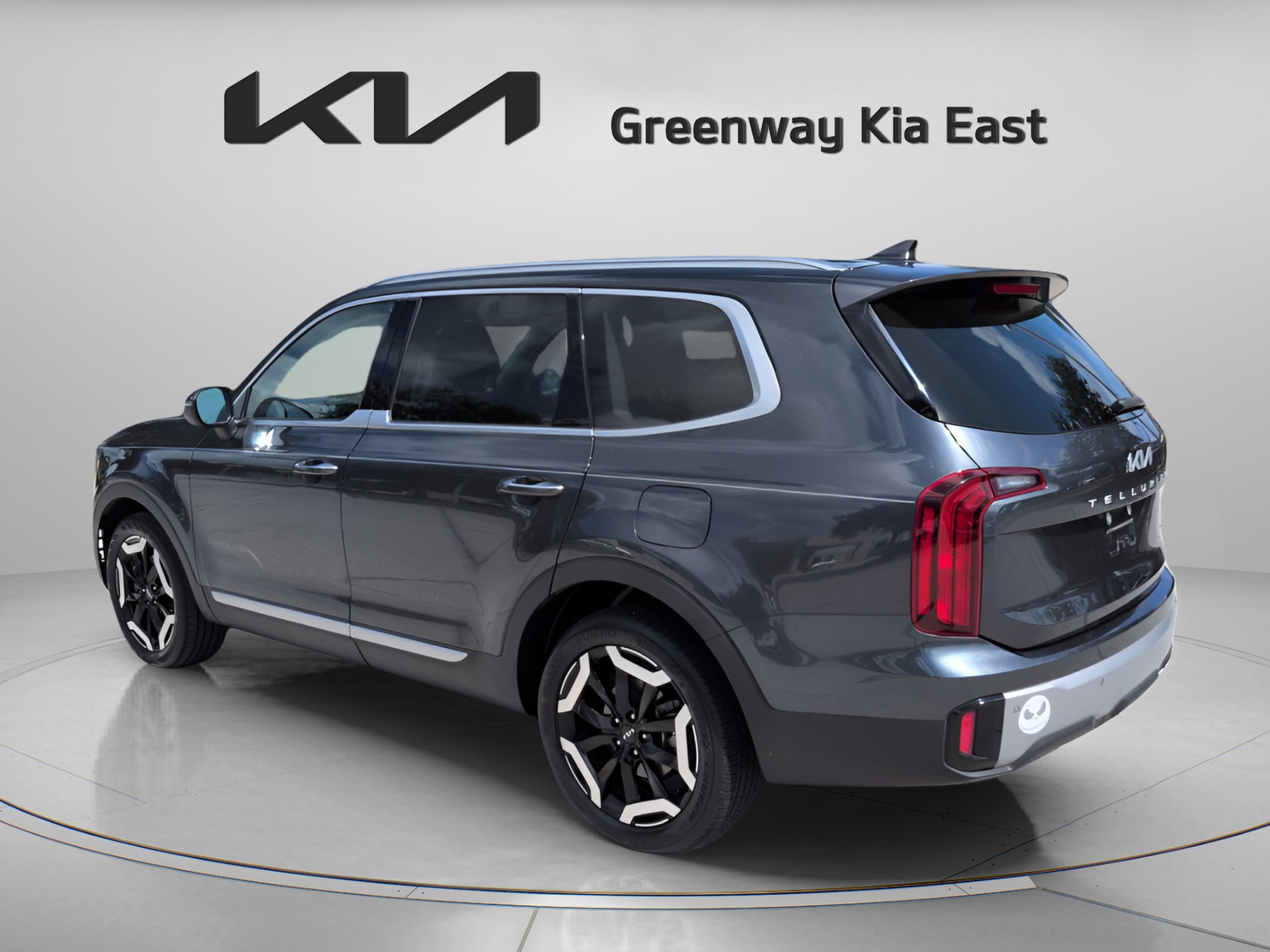 Used 2023 Gravity Gray Kia S image 8