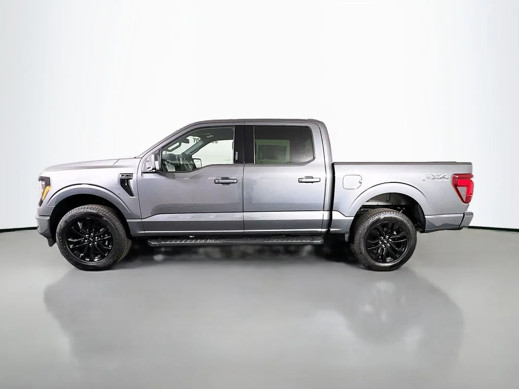 New 2026 Carbonized Gray Metallic Ford XLT image 7