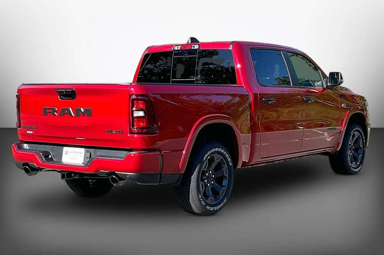 New 2026 Molten Red Pearl-Coat Exterior Paint RAM Big Horn/Lone Star image 8