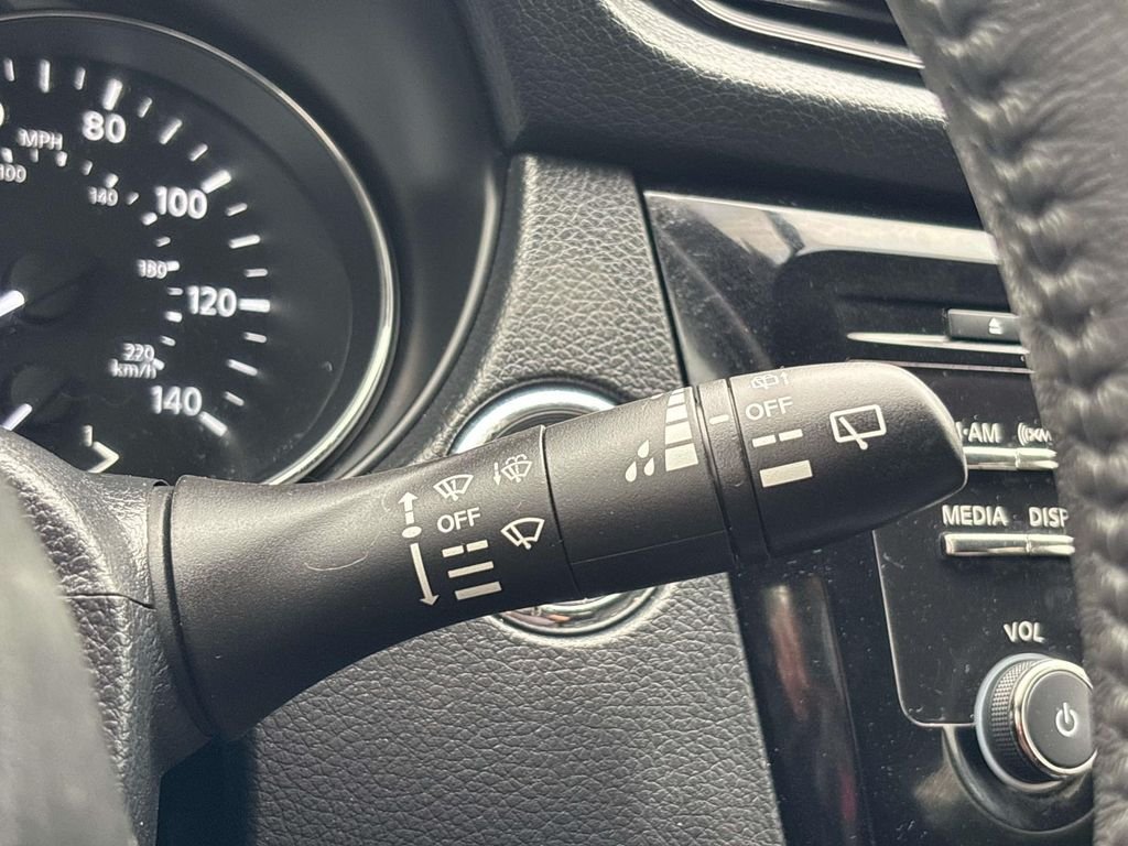 Used 2017 White Nissan SV image 24