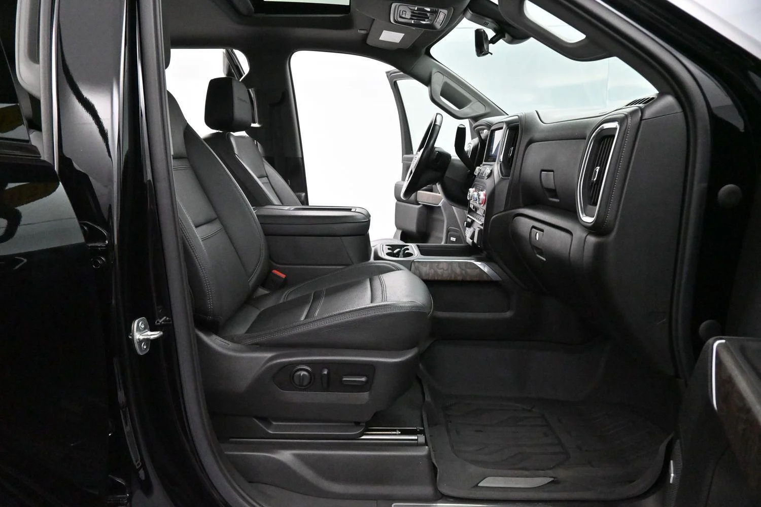 Used 2021 Onyx Black GMC Denali image 33
