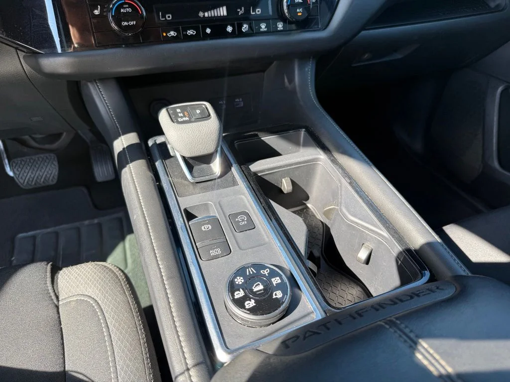 Used 2024 Gray Nissan SV image 26