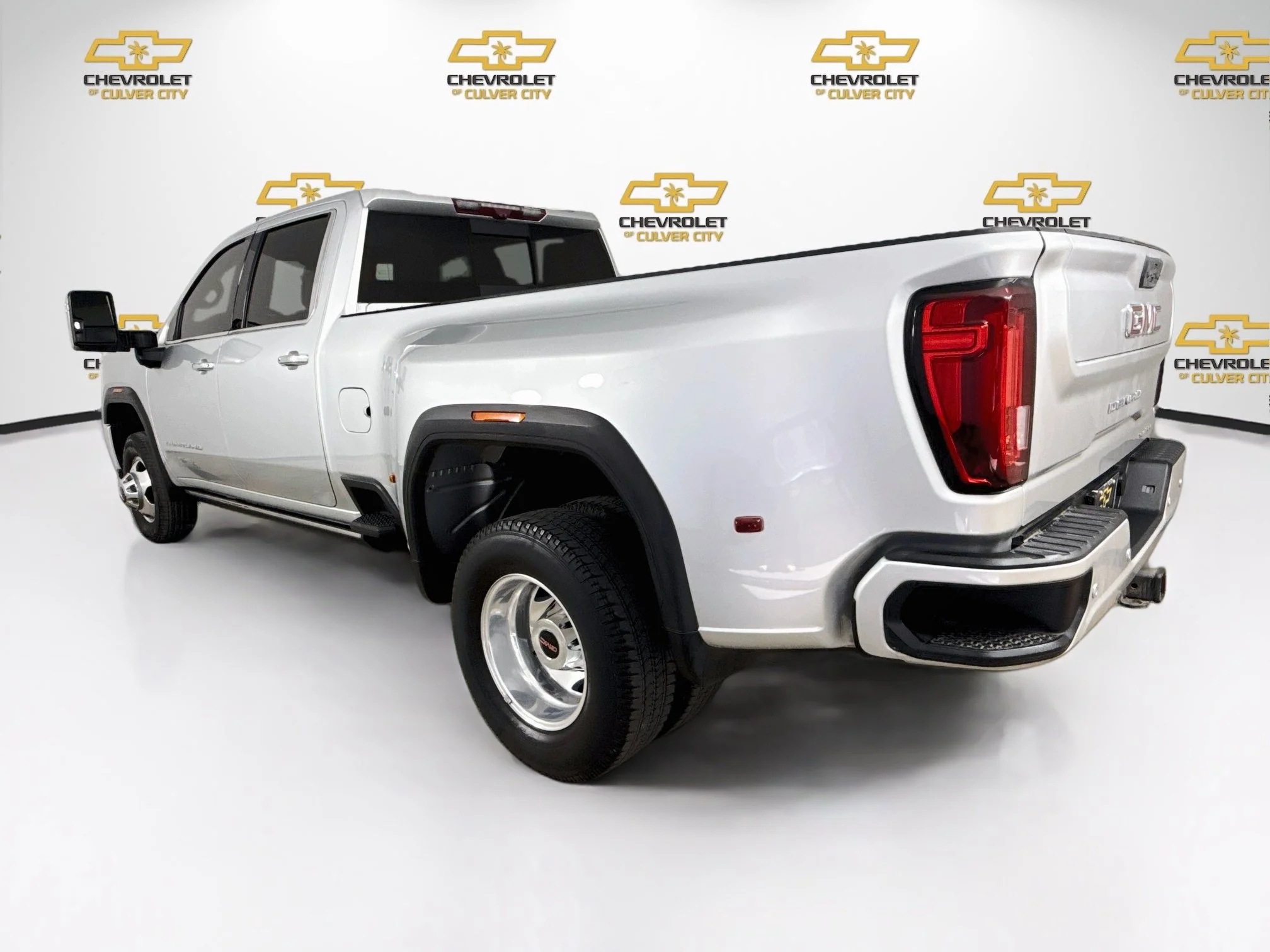 Used 2023 QUICKSILVER METALLIC GMC Denali image 6