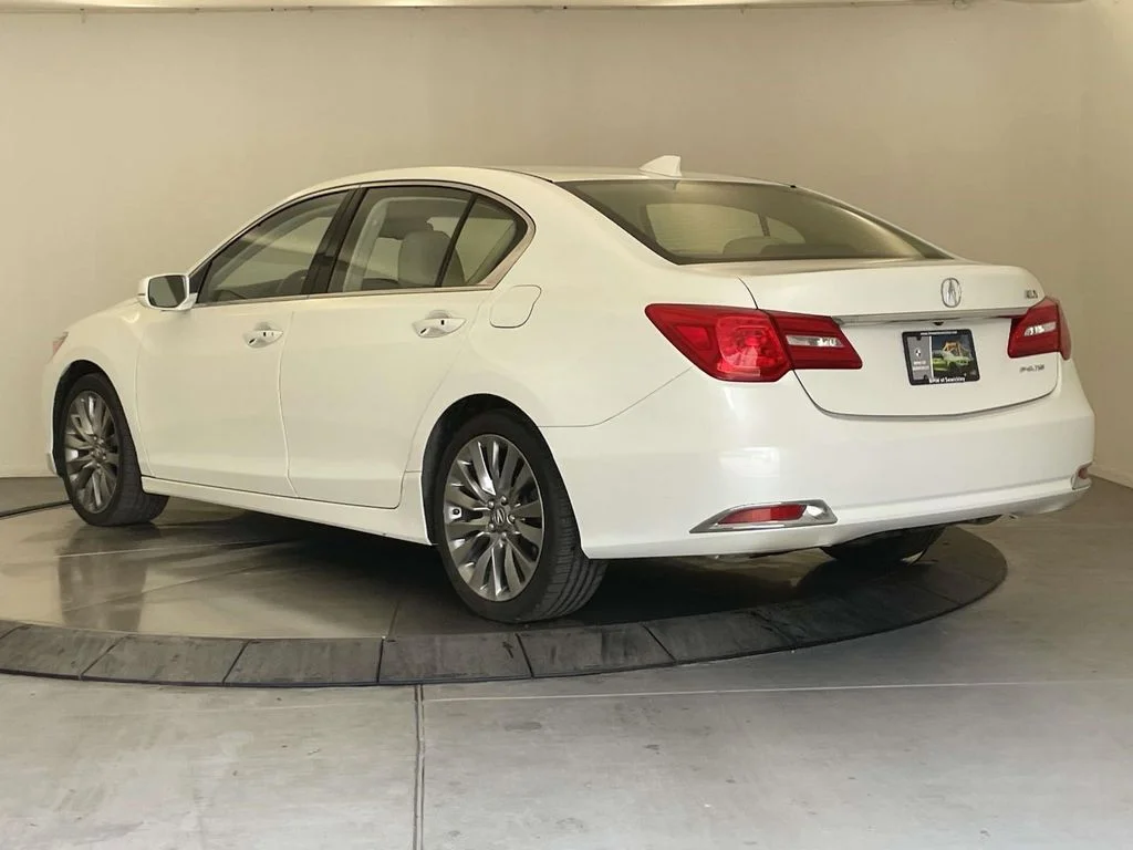 Used 2016 White Acura Base image 3
