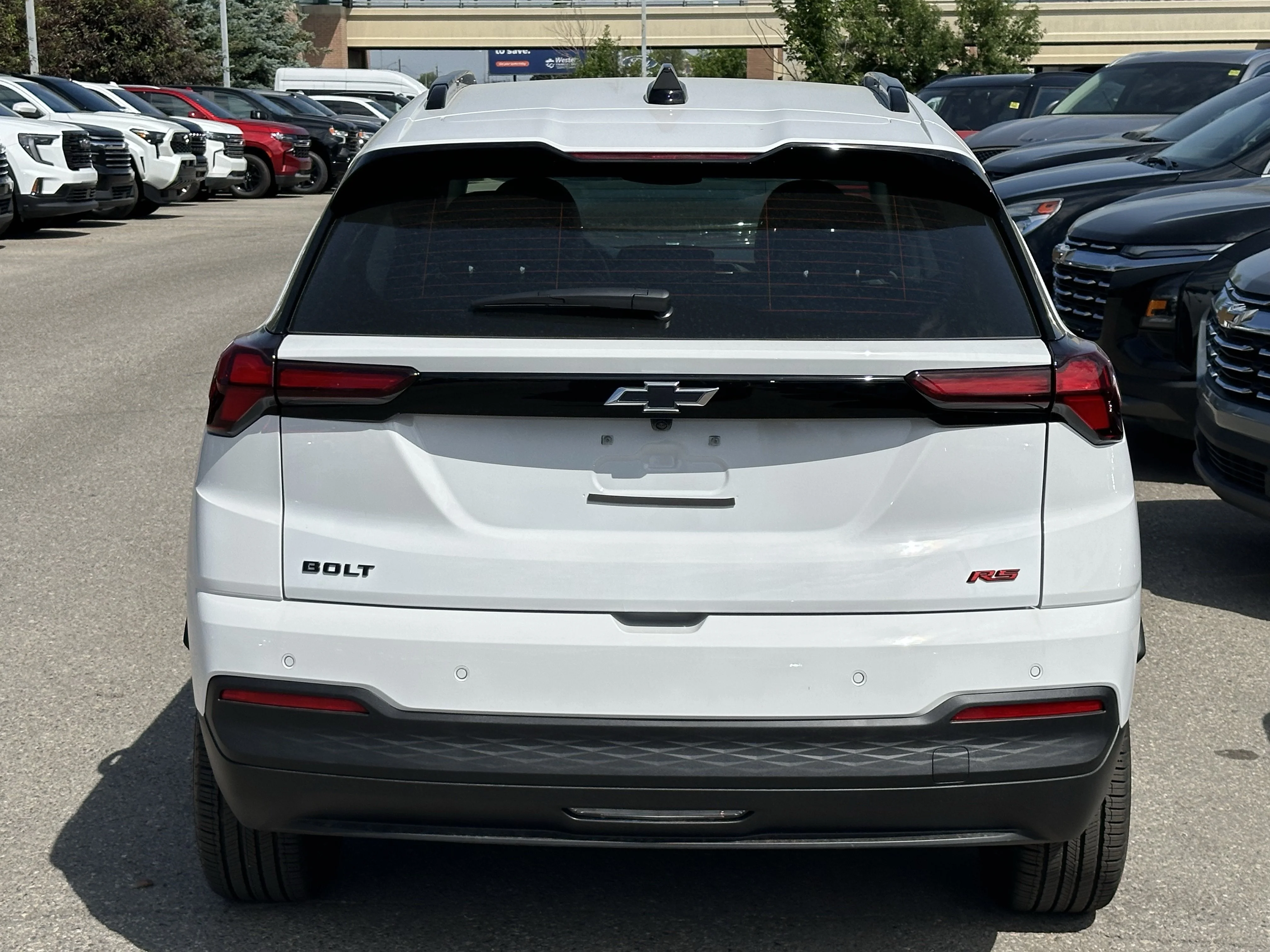 New 2027 Summit White Chevrolet RS image 5