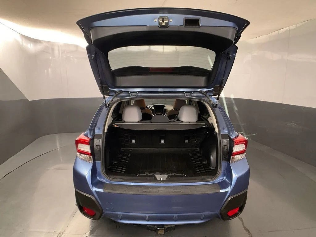Used 2018 Quartz Blue Pearl Subaru 2.0i Premium image 30