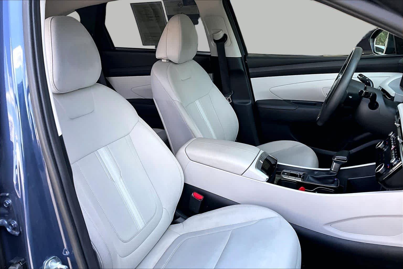 Used 2025 Atlantis Blue Hyundai SEL image 9