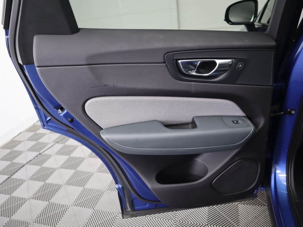 2021 Volvo XC60 R-Design - Photo 27
