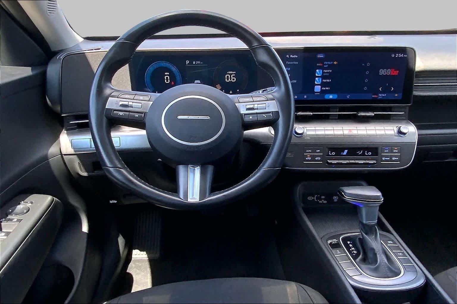 Pre-Owned 2025 Hyundai Kona SEL