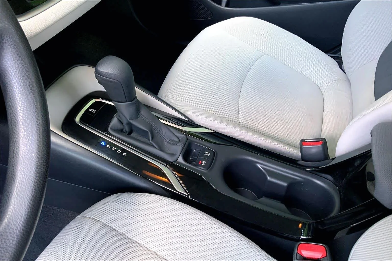 Used 2021 Black Sand Pearl Toyota LE image 17