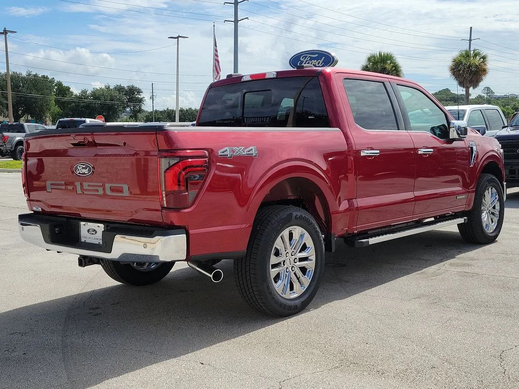 New 2026 Ruby Red Metallic Tinted Clearcoat Ford Lariat® image 5
