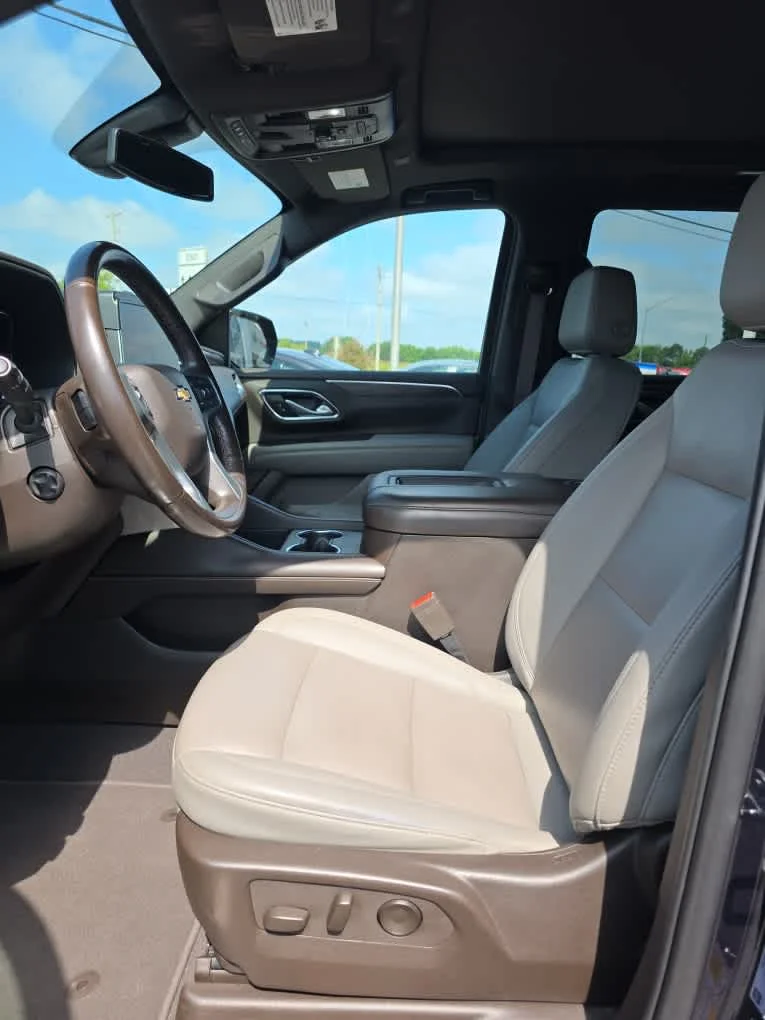 Used 2022 Midnight Blue Metallic Chevrolet LT image 23