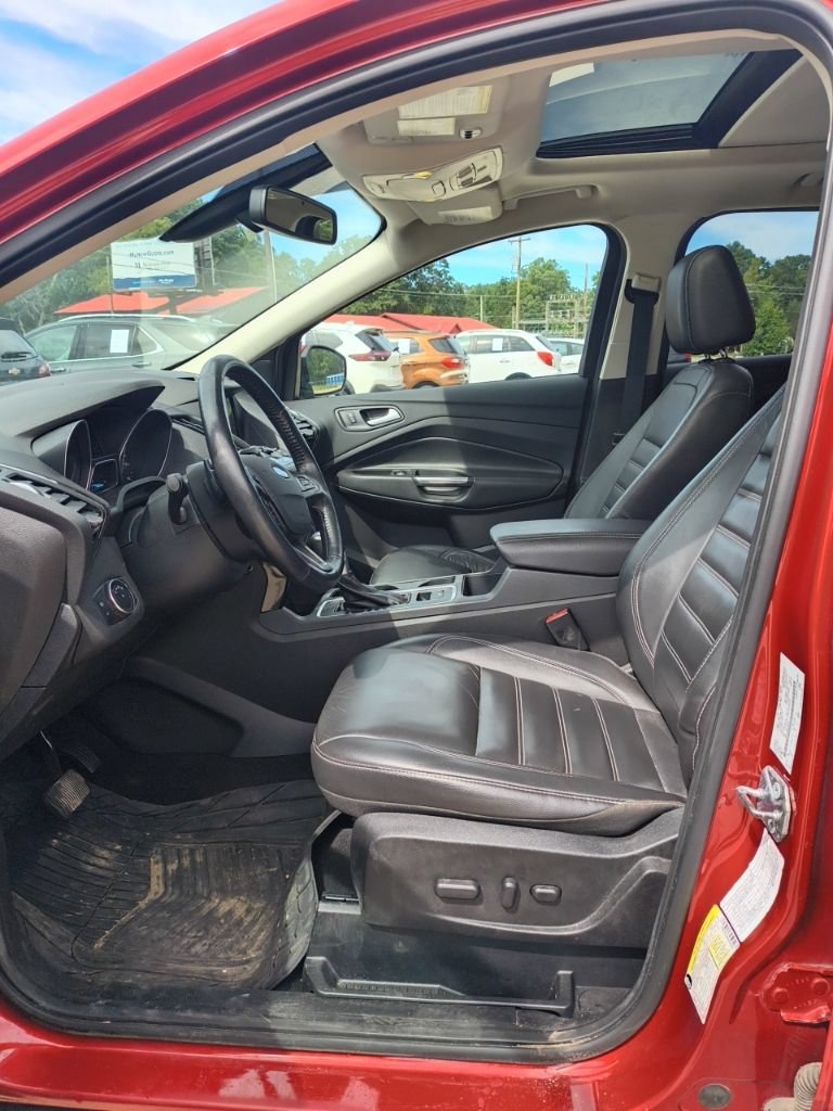 Used 2017 Red Ford Titanium image 5