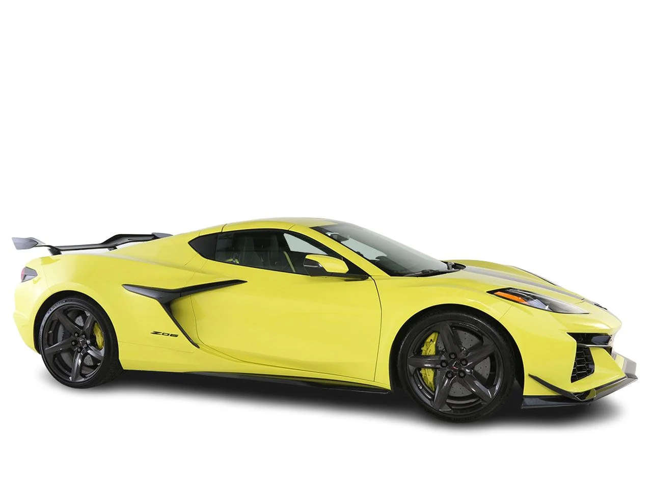Used 2023 Yellow Chevrolet Z06 image 16