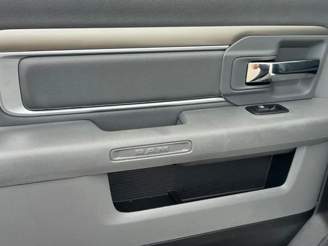 Used 2019 White Ram SLT image 17