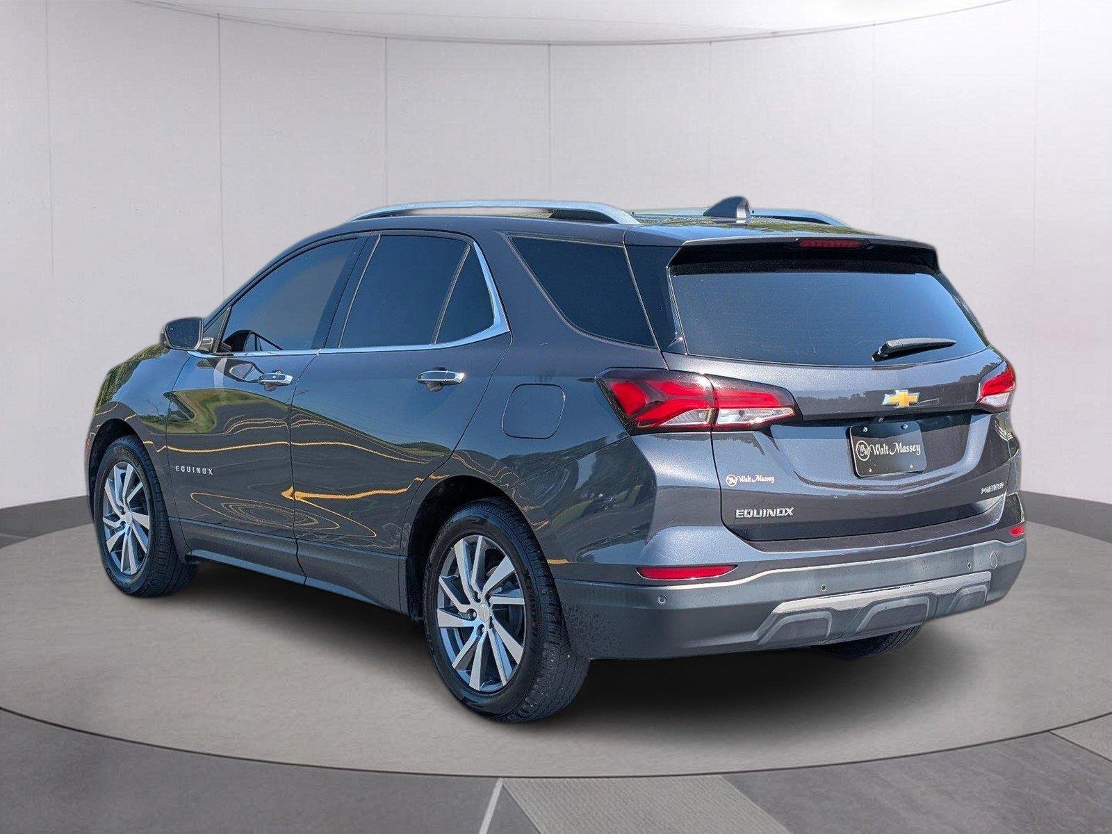 Used 2022 Iron Gray Metallic Chevrolet Premier image 3