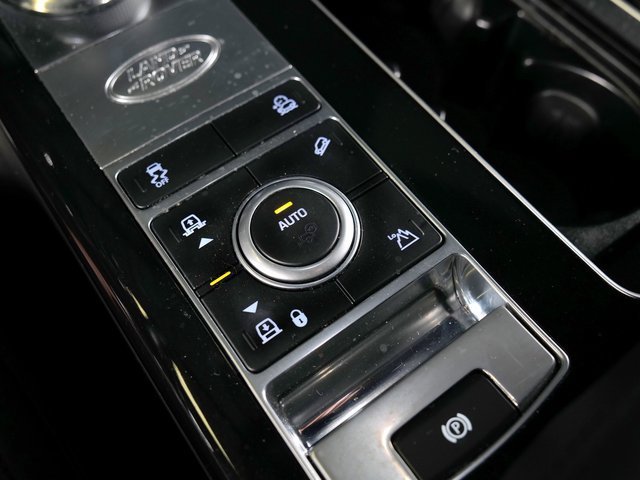 Used 2020 Black Land Rover Autobiography image 21