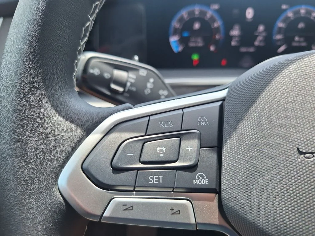 2025 Volkswagen Tiguan S - Photo 13