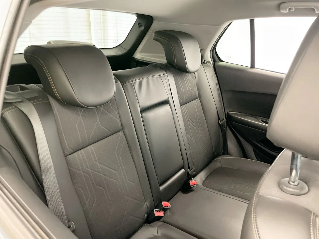 Used 2022 GRAY Chevrolet LT image 25