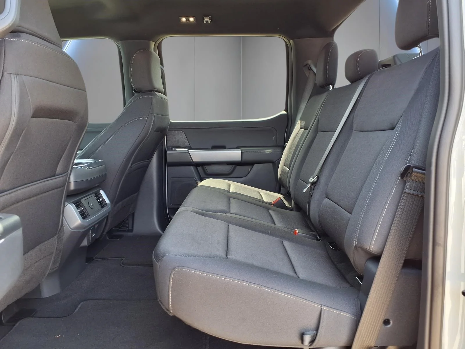 2026 Ford F-150 XLT - Photo 12